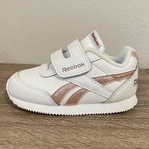 Reebok white with rose gold sneakers size 6 toddler baby